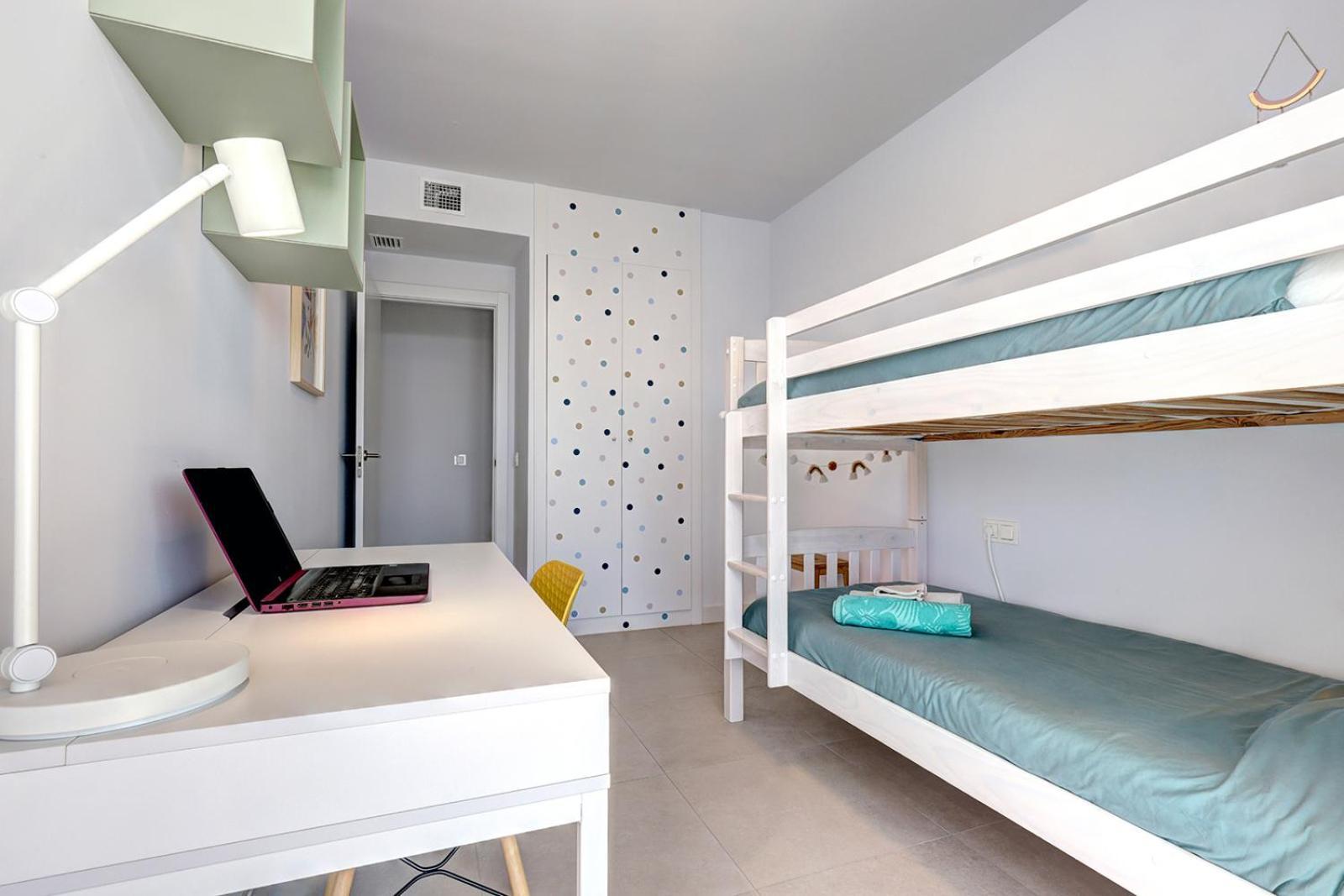 Estepona Place - Spacious Family City Apartment المظهر الخارجي الصورة
