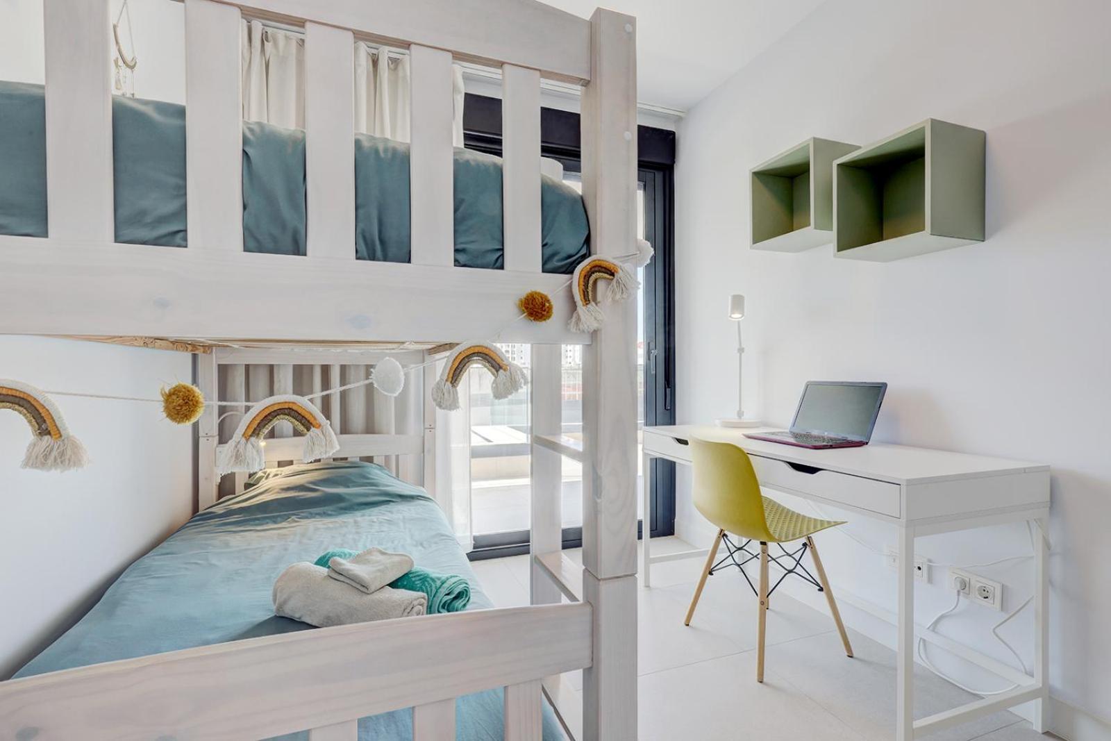 Estepona Place - Spacious Family City Apartment المظهر الخارجي الصورة